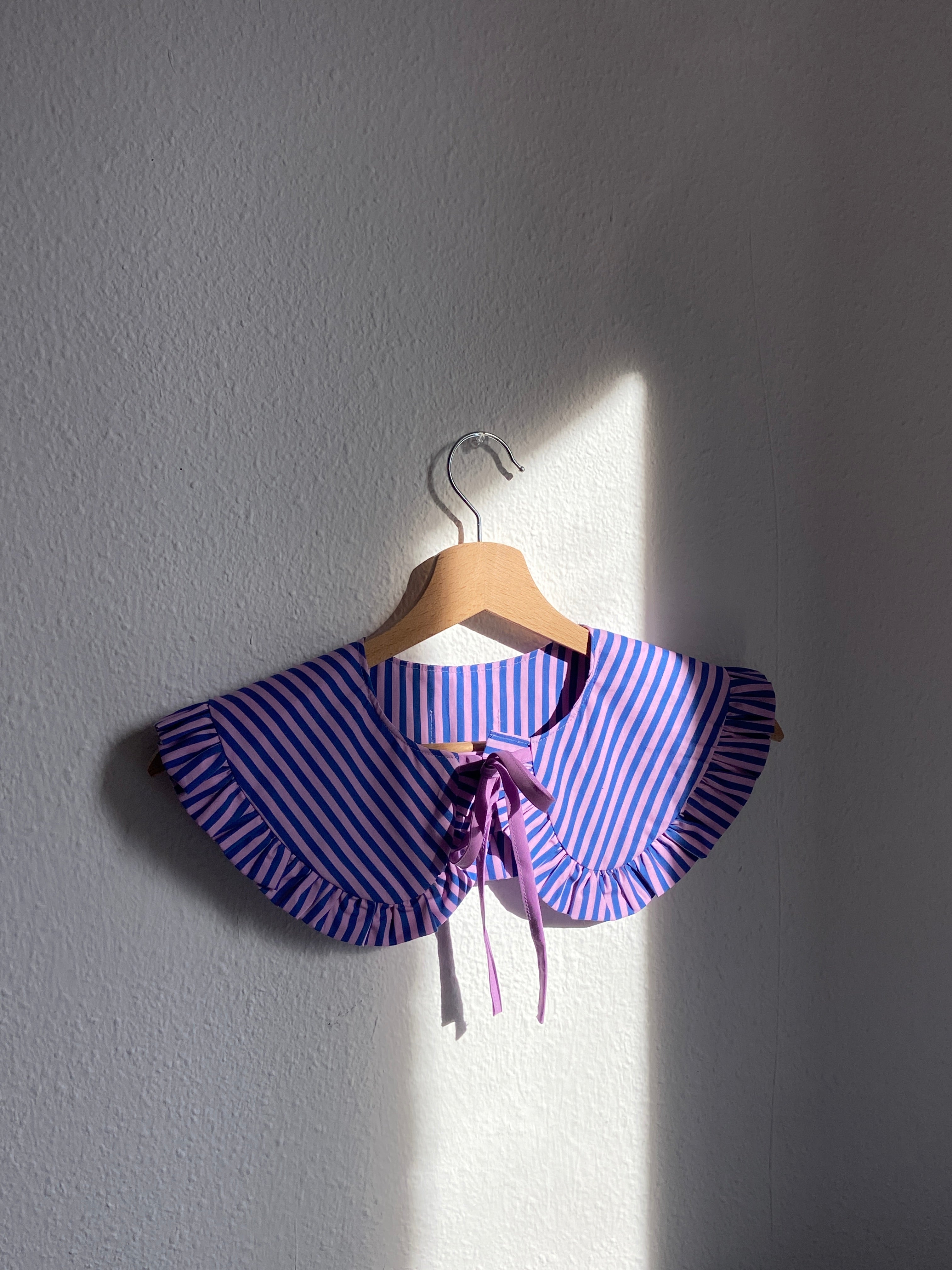 Le Col Amovible Rayé